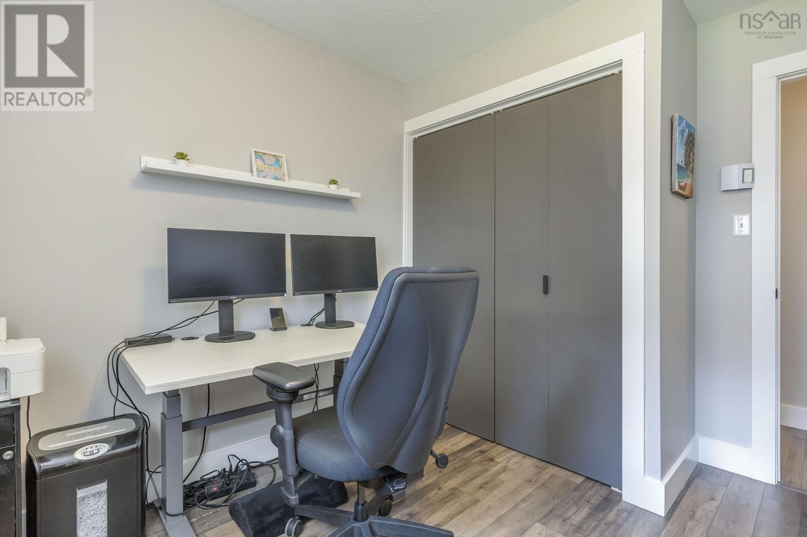1053 Oak Avenue - 21