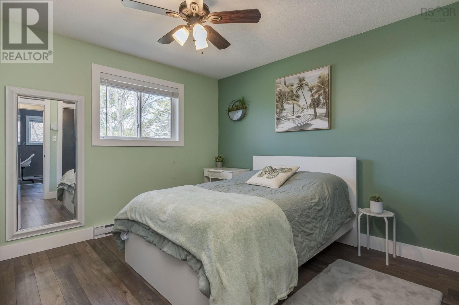 1053 Oak Avenue - 26