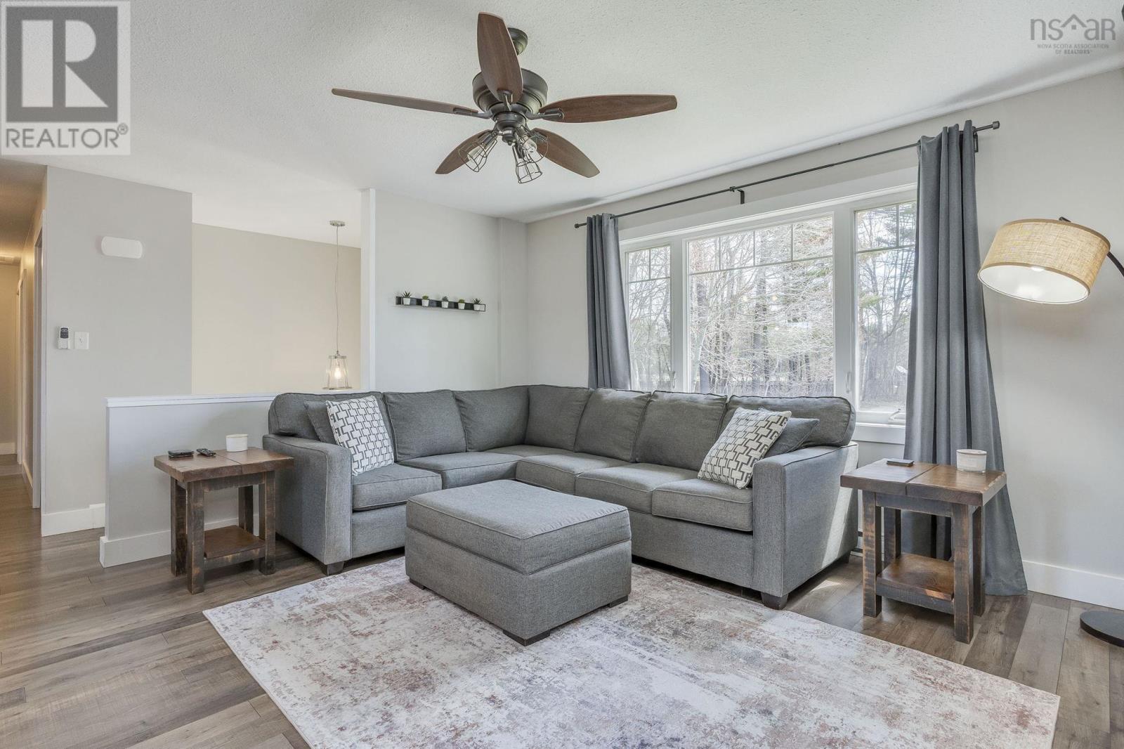 1053 Oak Avenue - 14