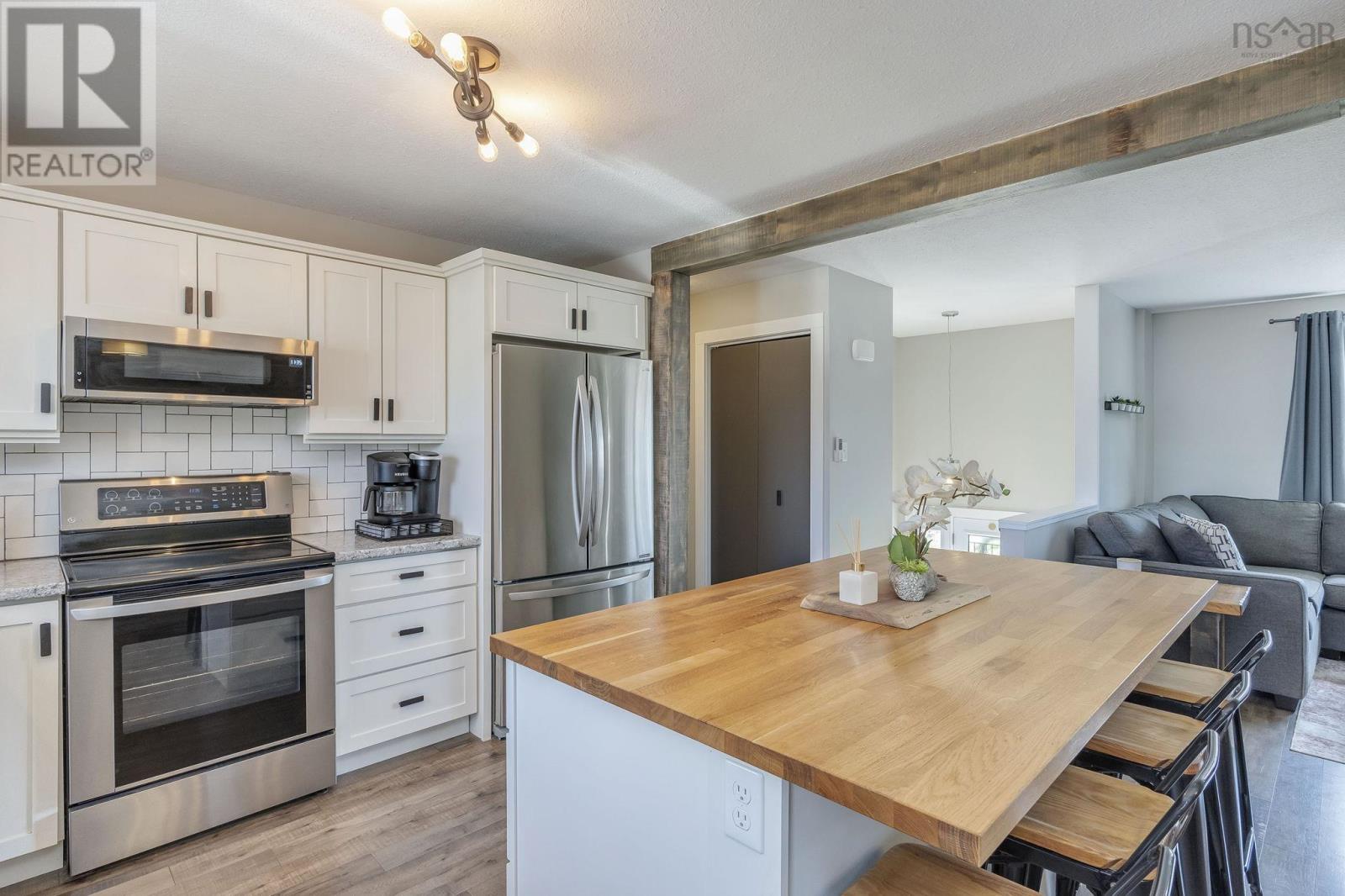 1053 Oak Avenue - 7
