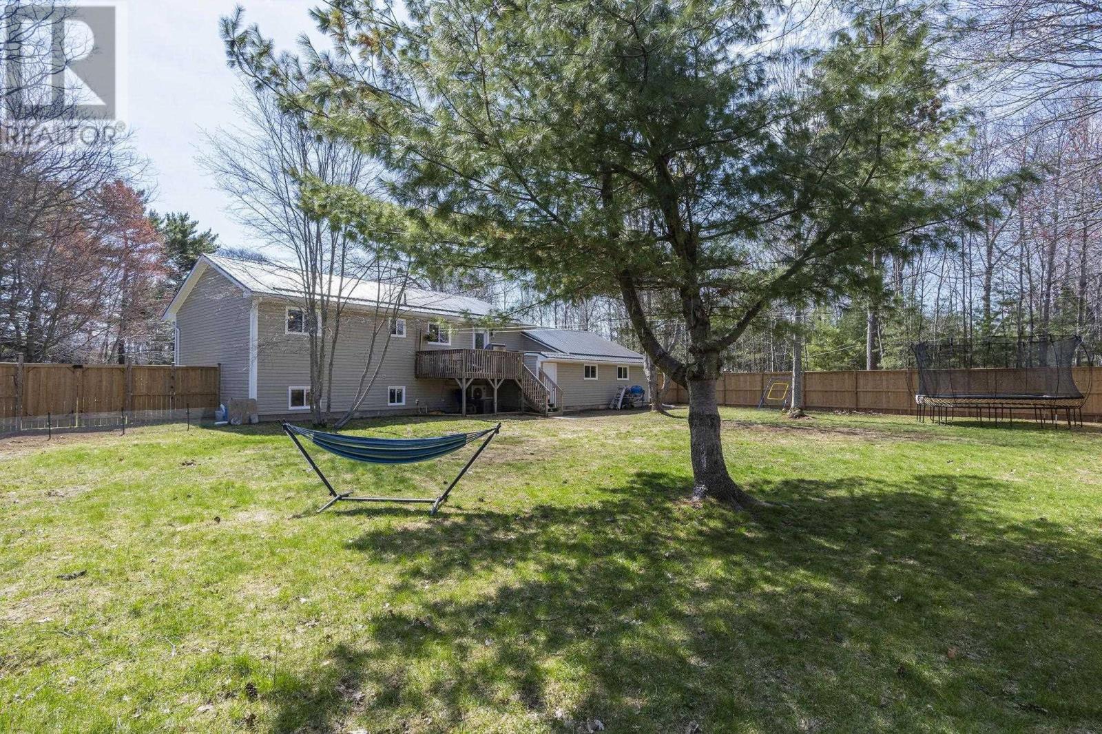 1053 Oak Avenue - 46