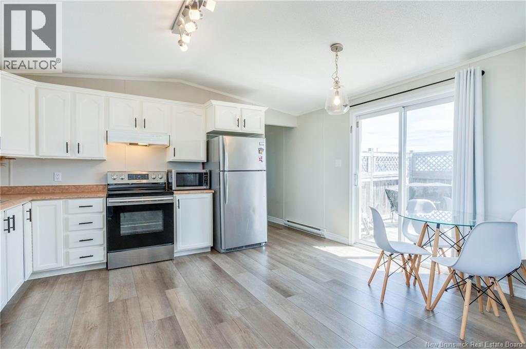 8 Frank Street - 34