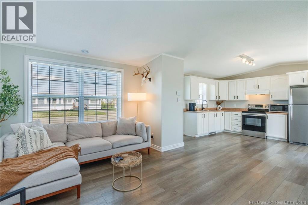 8 Frank Street - 38