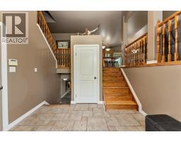 Kitchen - 303 Gosfield Townline West, Essex, ON N8M2X5 Photo 11