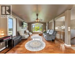 Foyer - 303 Gosfield Townline West, Essex, ON N8M2X5 Photo 13