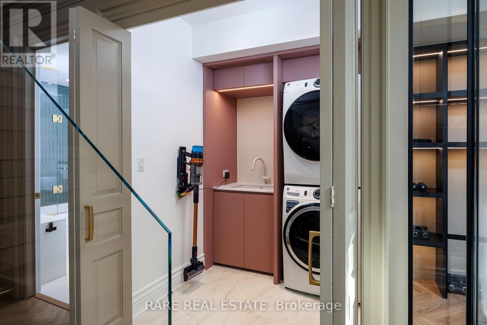 74 SUMMERHILL GARDENS - 39