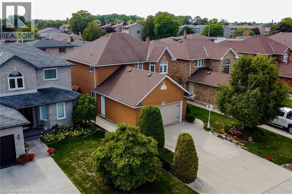 146 LOCHEED Drive - Image 2