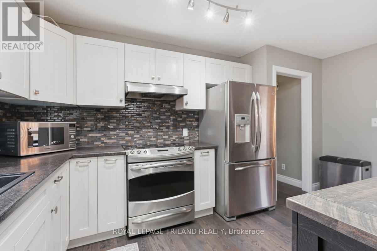 1098 LAWSON ROAD - 15