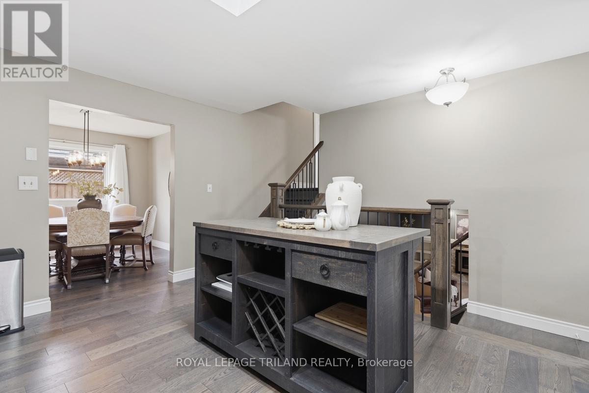 1098 LAWSON ROAD - 16