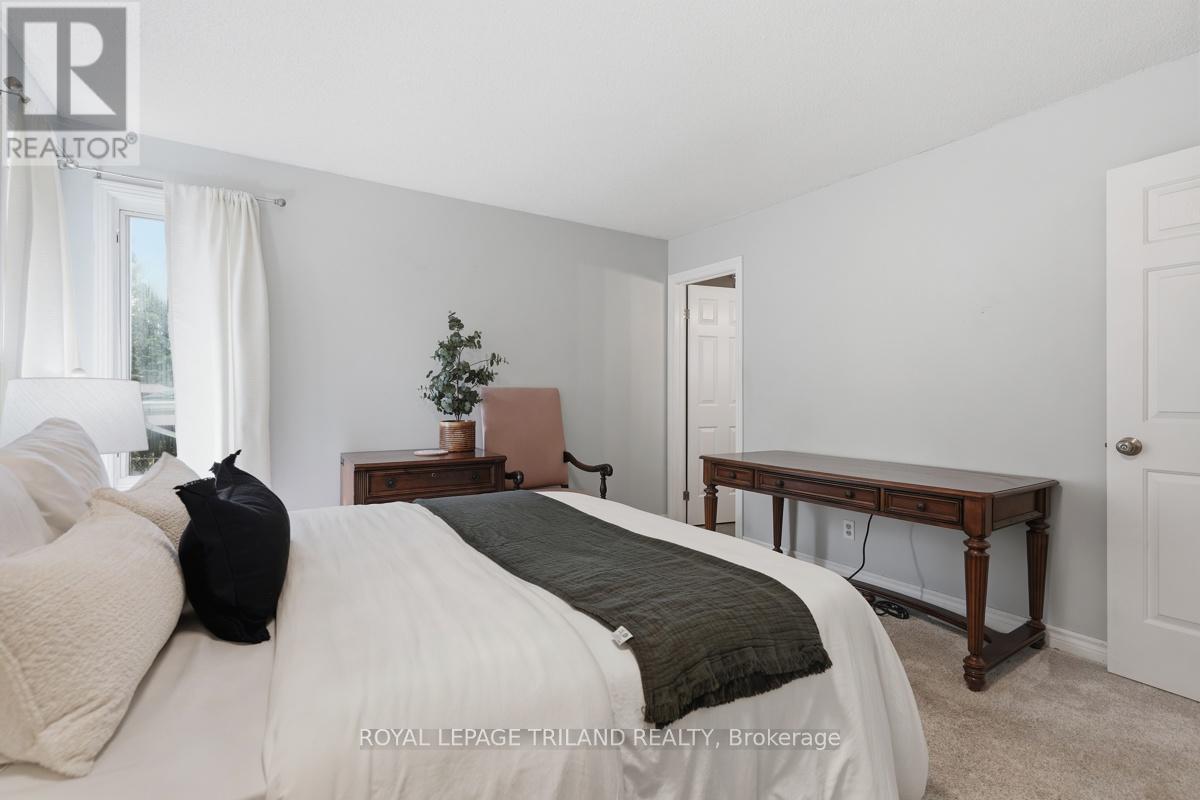 1098 LAWSON ROAD - 20