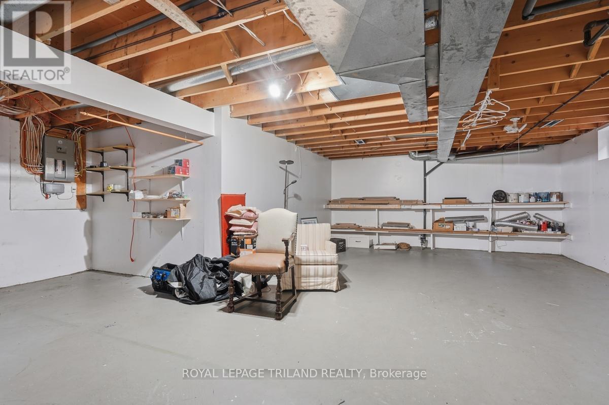 1098 LAWSON ROAD - 30