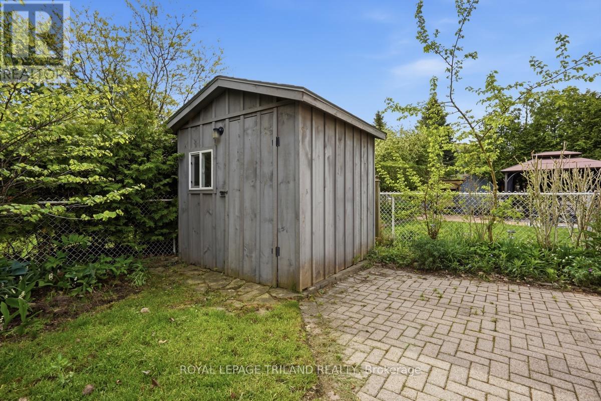 1098 LAWSON ROAD - 37