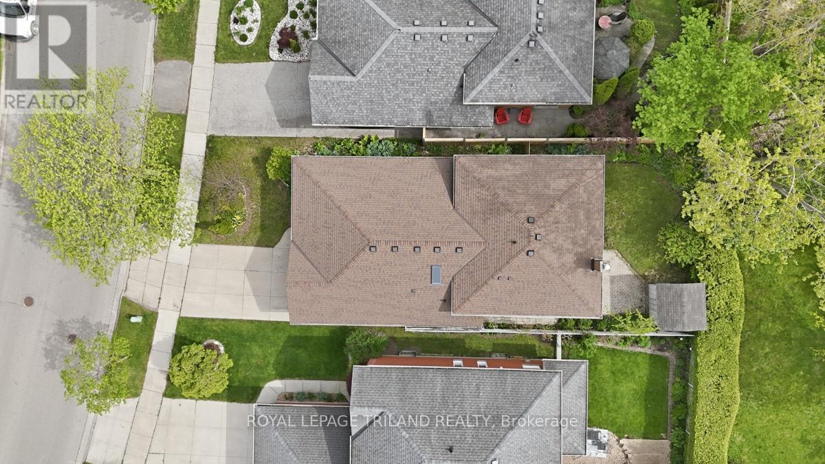 1098 LAWSON ROAD - 39