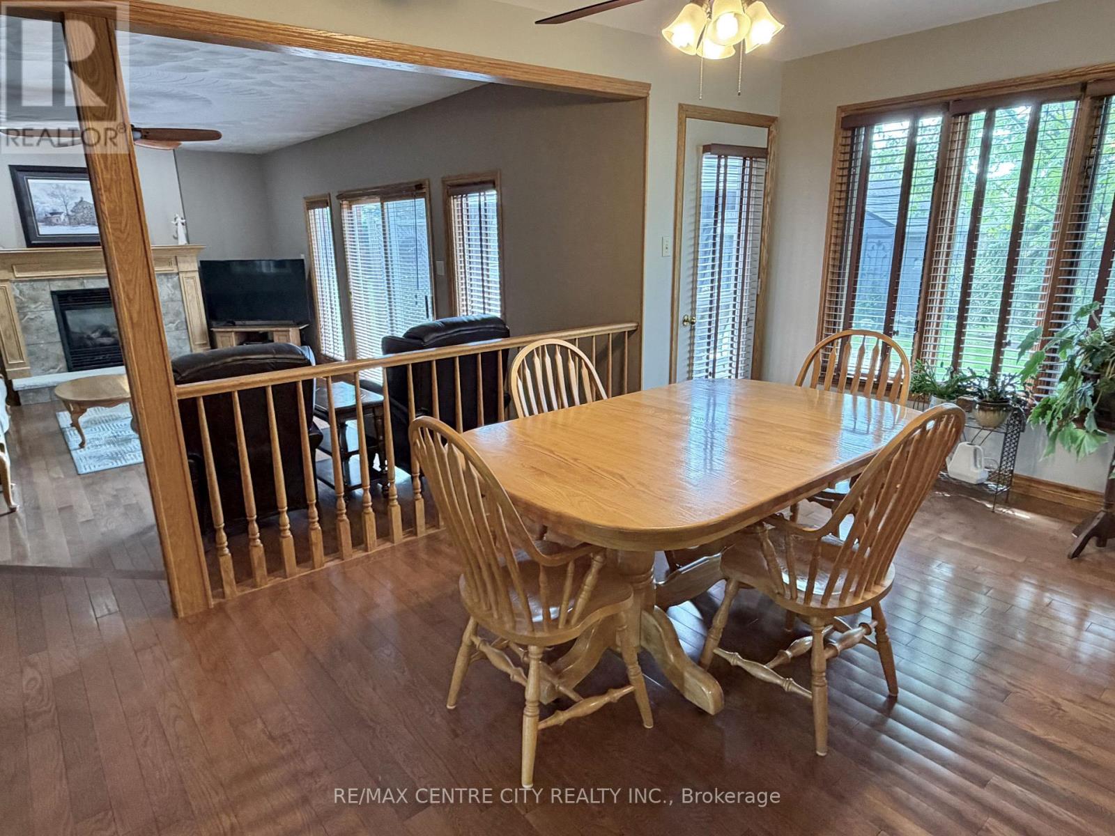 31 CAVANAUGH CRESCENT - 16
