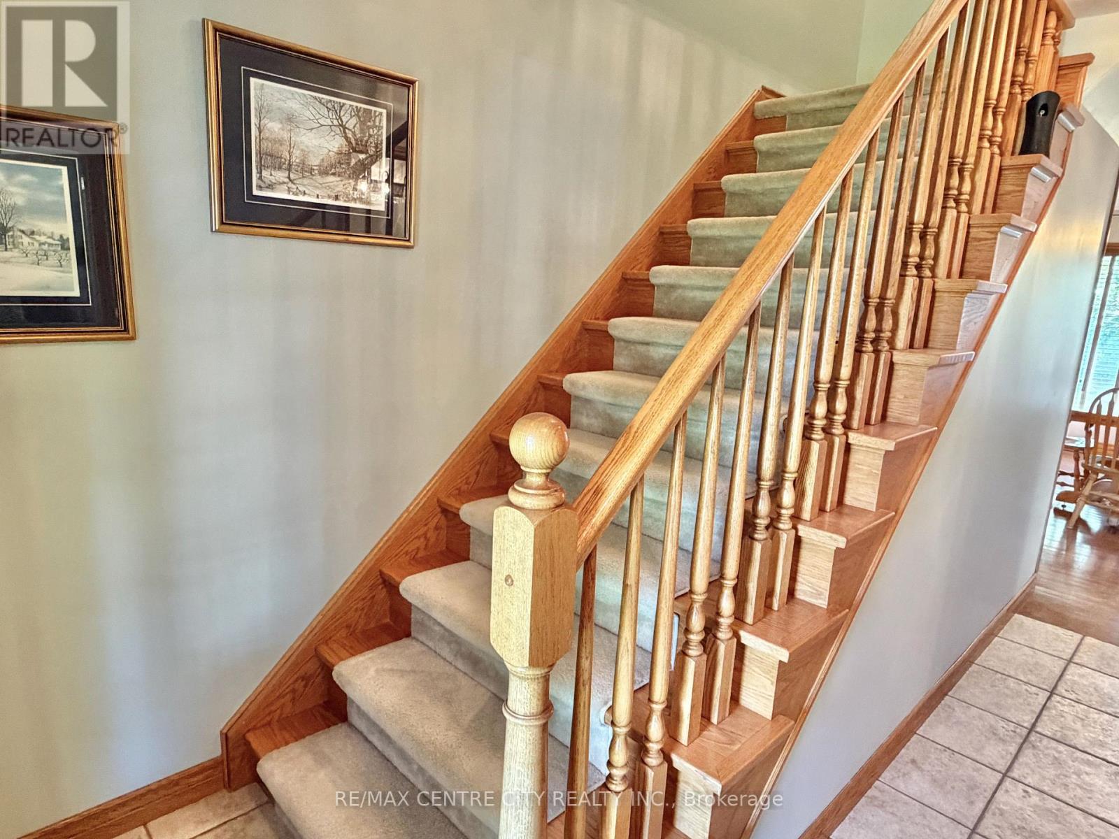 31 CAVANAUGH CRESCENT - 28