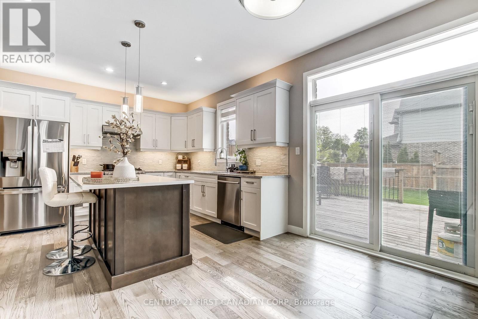 986 LOFT COURT - 14
