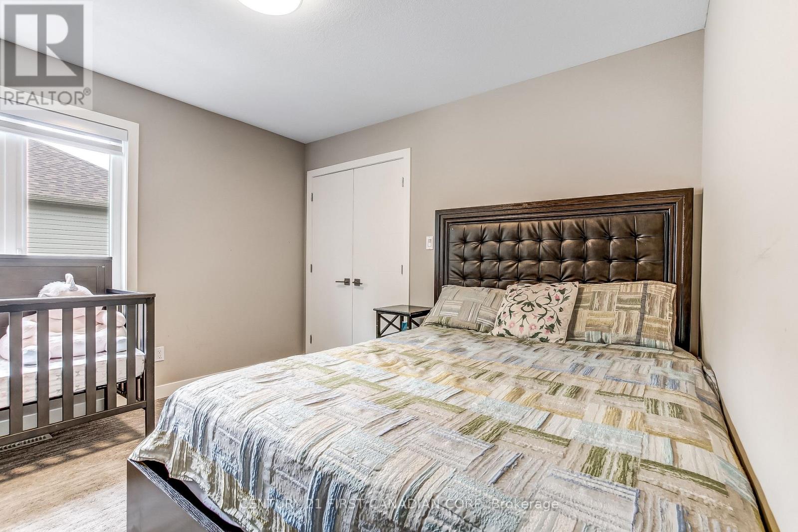 986 LOFT COURT - 24