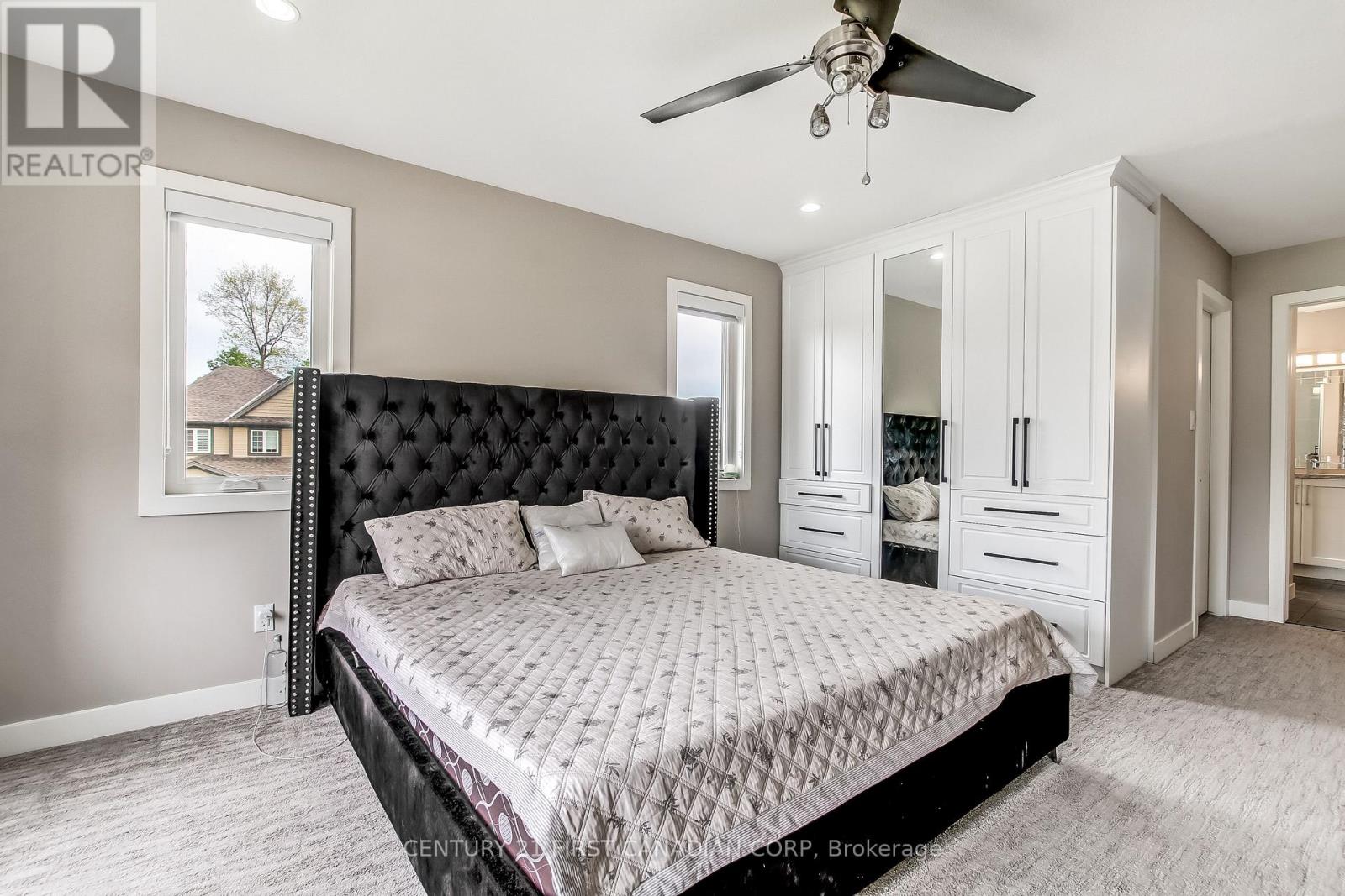 986 LOFT COURT - 28