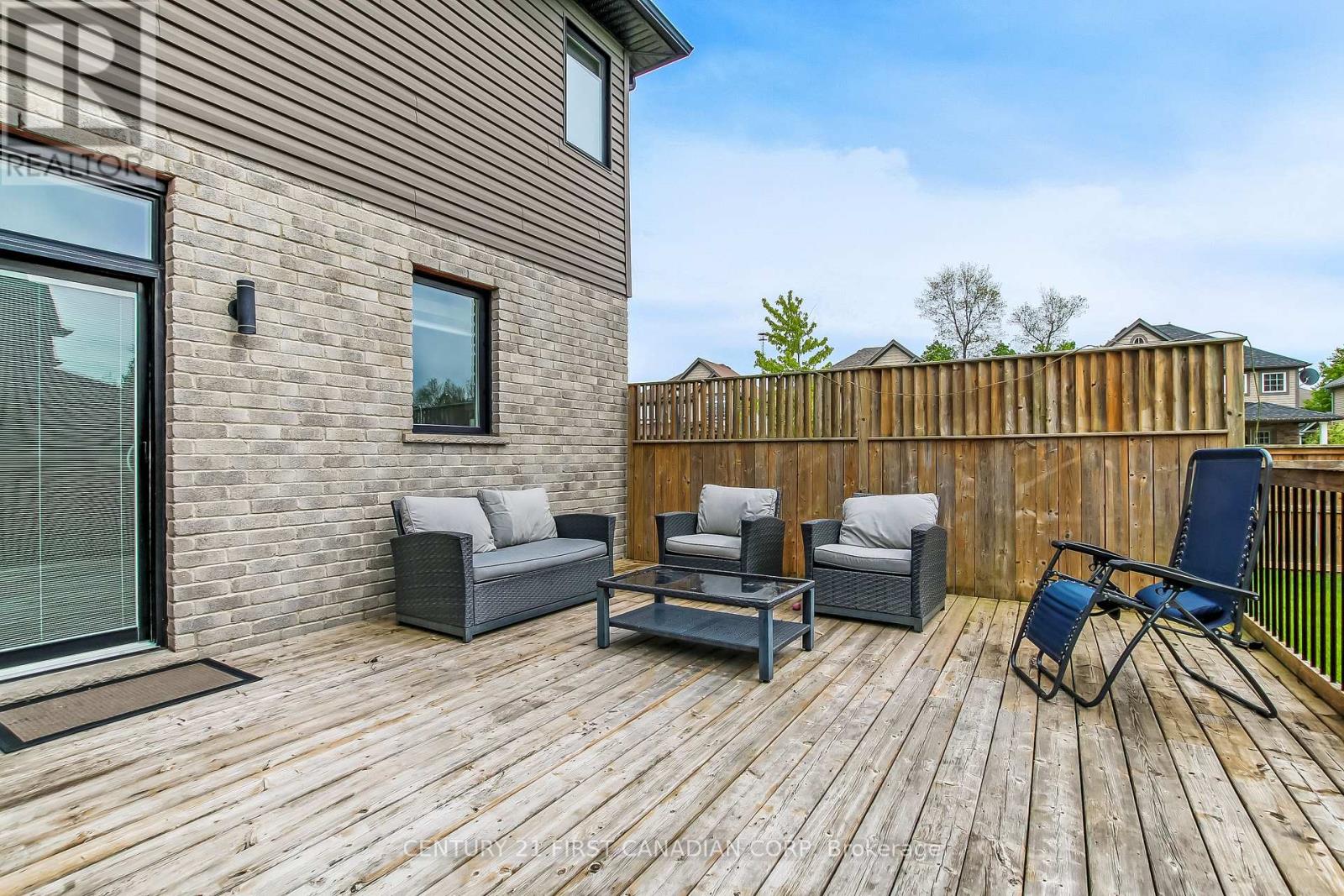 986 LOFT COURT - 42