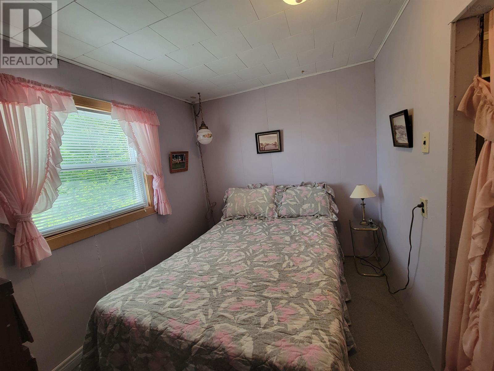 8356 East Bay Highway - 12