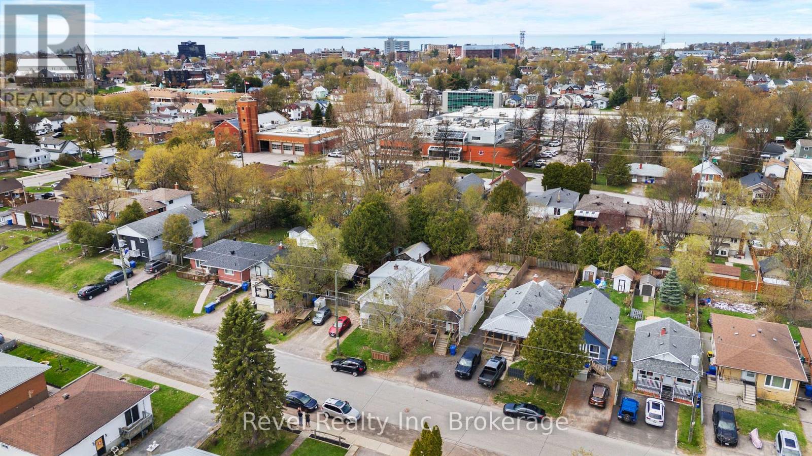 155 DUKE STREET W - 3
