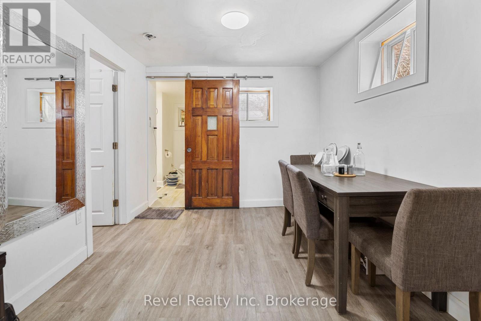 155 DUKE STREET W - 36