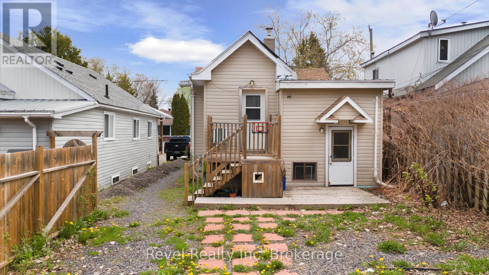 155 DUKE STREET W - 43