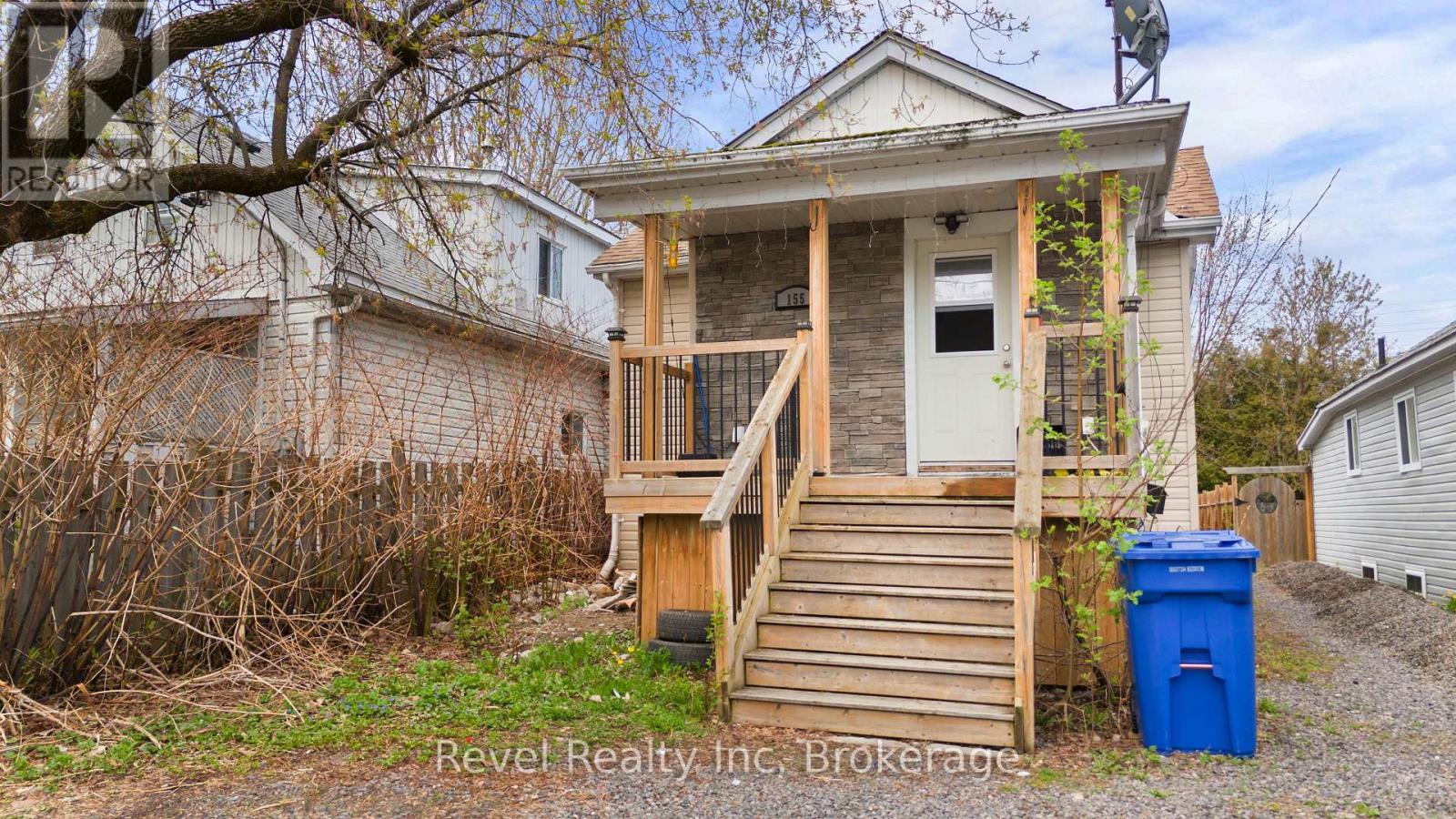 155 DUKE STREET W - 5