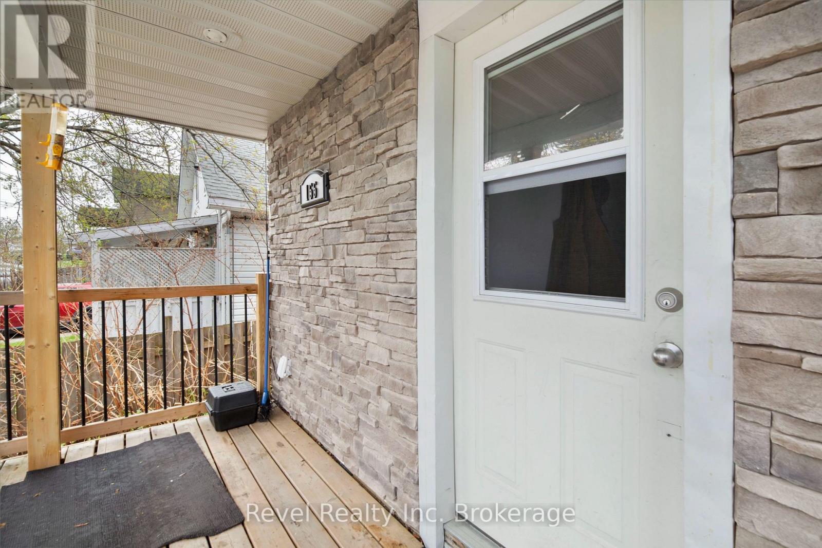 155 DUKE STREET W - 7