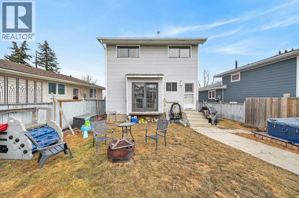 103 Macewan Drive NW - 25