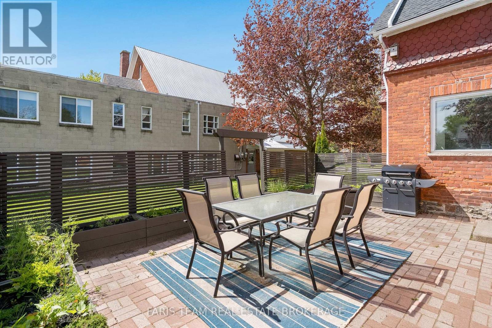 23 YONGE STREET S - 33