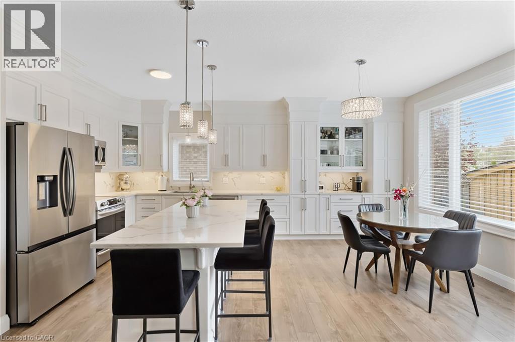 237 WATERBEND Crescent - 20