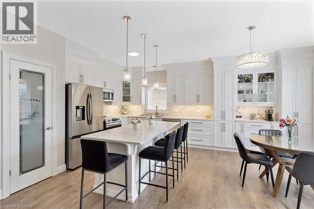 237 WATERBEND Crescent - 21