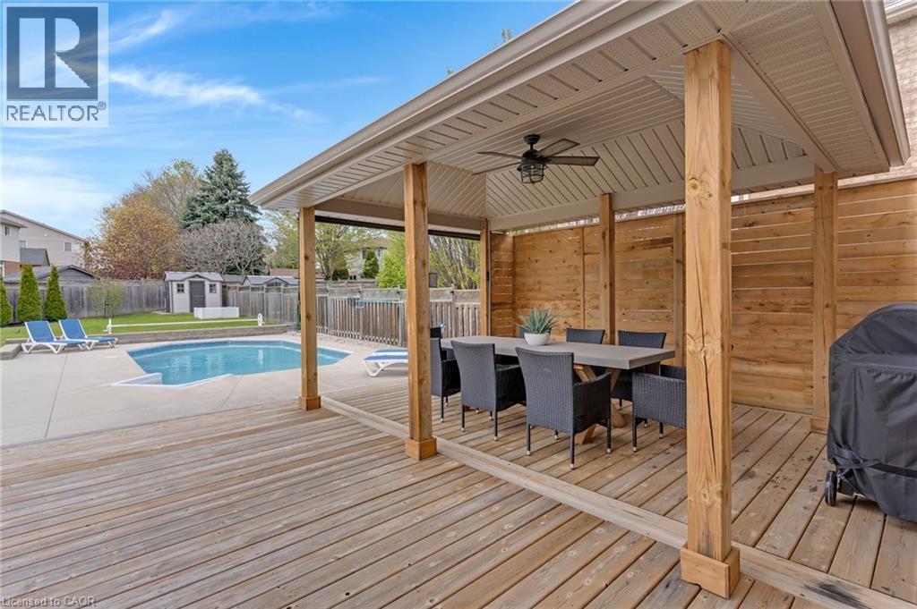 237 WATERBEND Crescent - 43