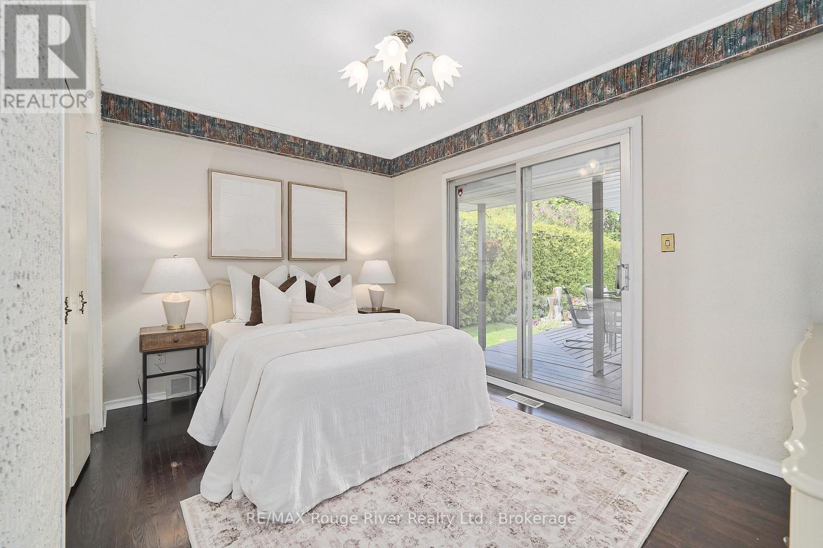 485 ELIZABETH STREET - 16