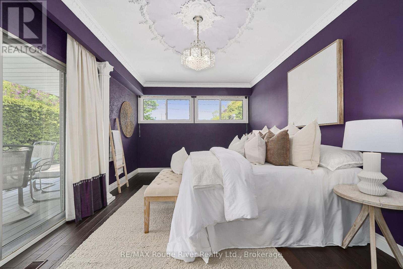 485 ELIZABETH STREET - 19