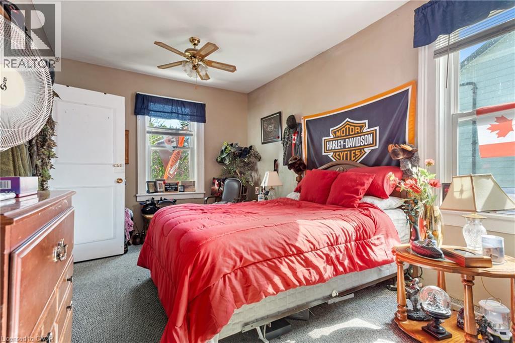 21 BRANT Street - 13