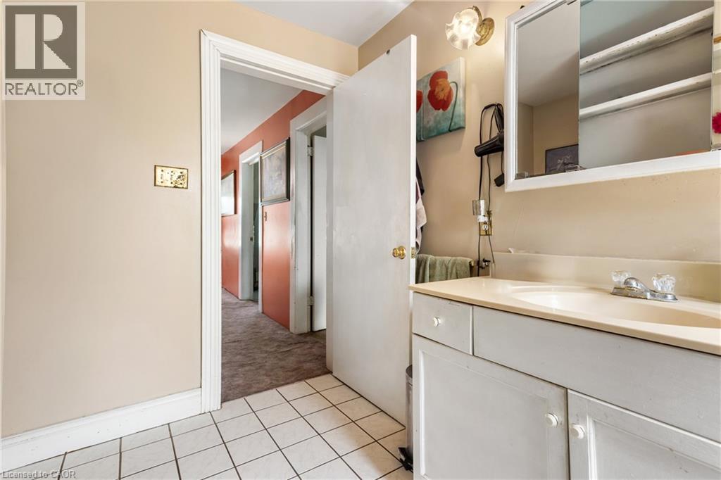 21 BRANT Street - 28
