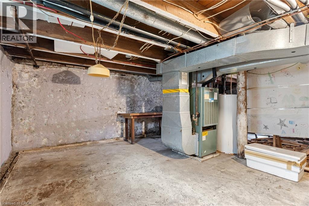 21 BRANT Street - 32