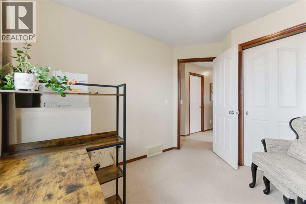 20 Everridge Road SW - 21