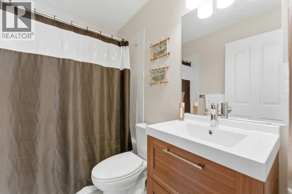 20 Everridge Road SW - 24