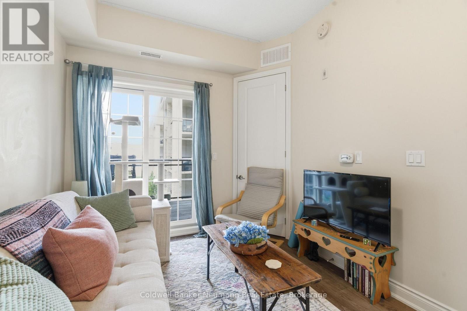 #335 1077 GORDON STREET - 11