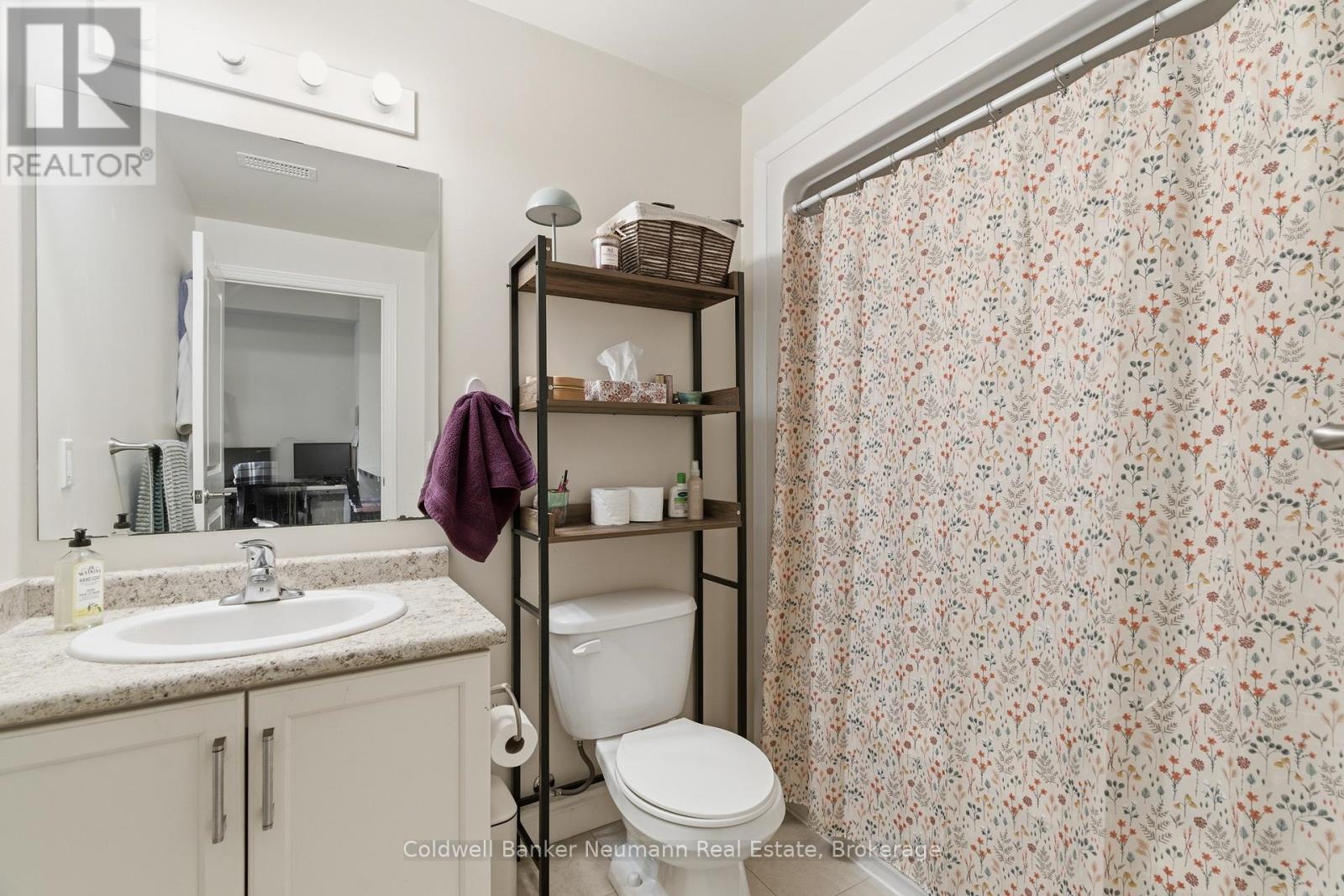 #335 1077 GORDON STREET - 17