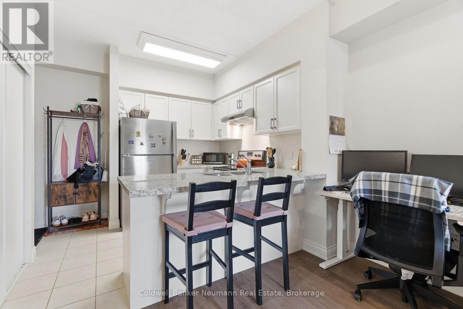 #335 1077 GORDON STREET - 7