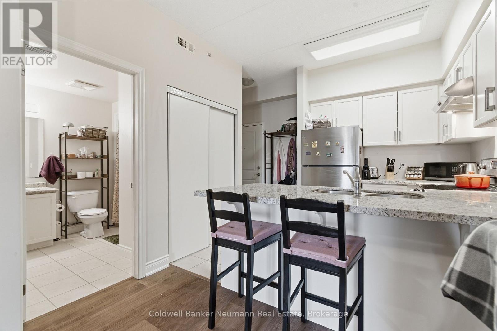 #335 1077 GORDON STREET - 8