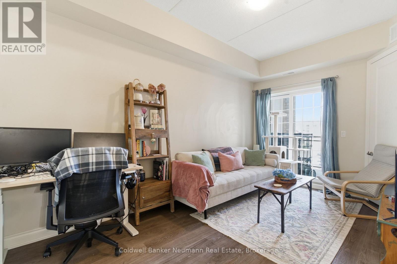 #335 1077 GORDON STREET - 9