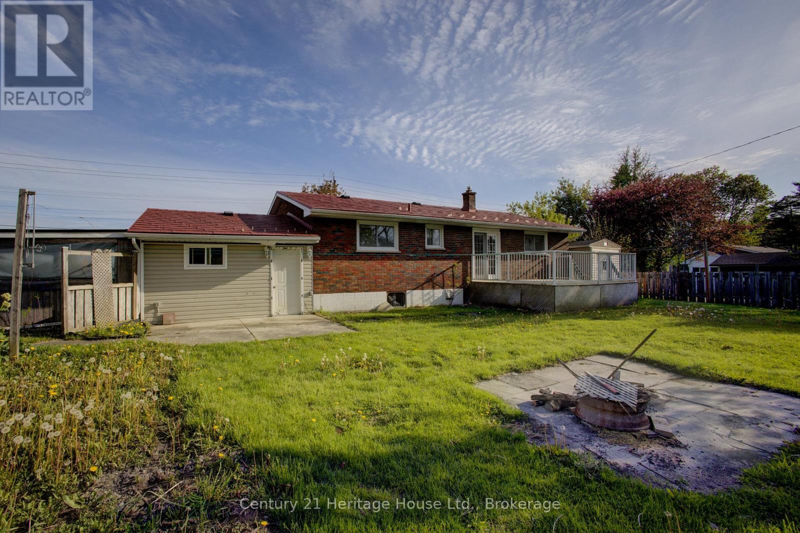 462 DURHAM ROAD W - 22