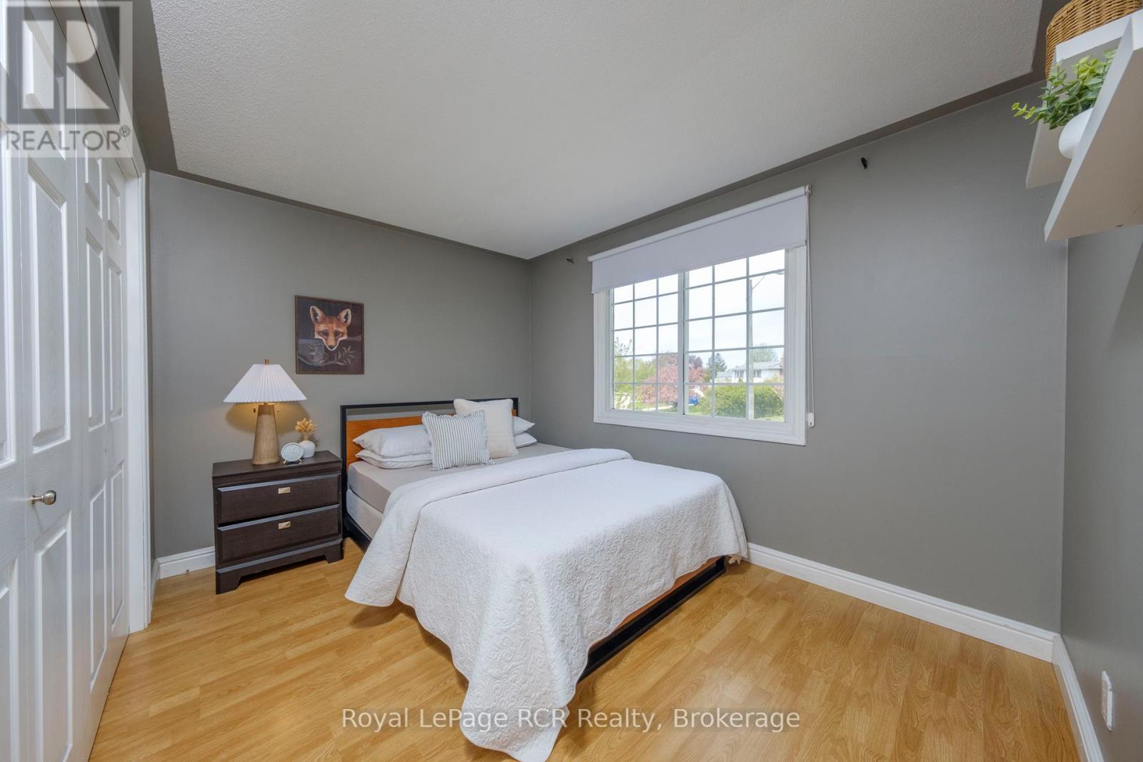 466 HIGHLAND DRIVE - 16
