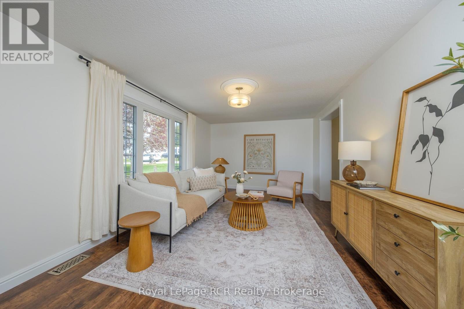 466 HIGHLAND DRIVE - 29