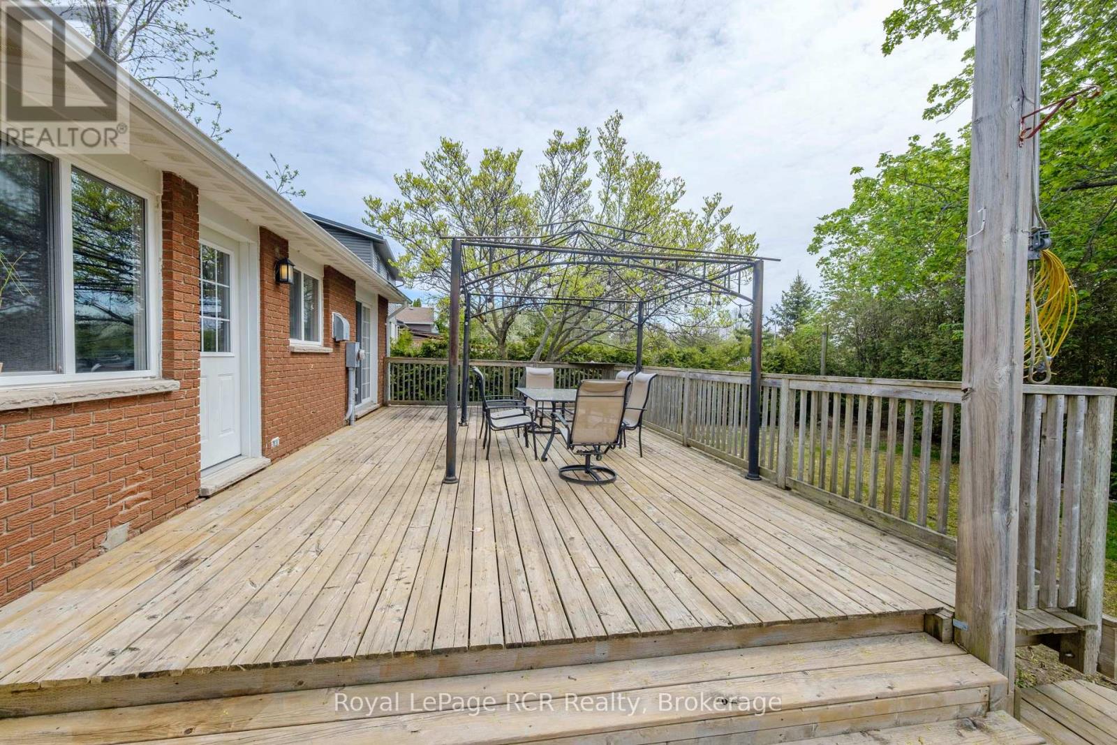 466 HIGHLAND DRIVE - 31